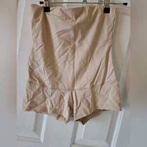 Maidenform shape wear